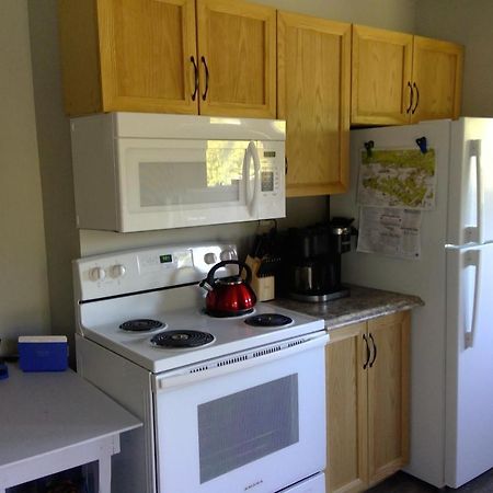 Michaels Bay Getaway On Manitoulin Island South Baymouth Exterior foto